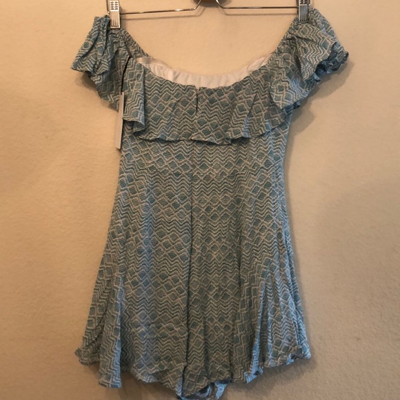 Off shoulder romper - Picture 2 of 8